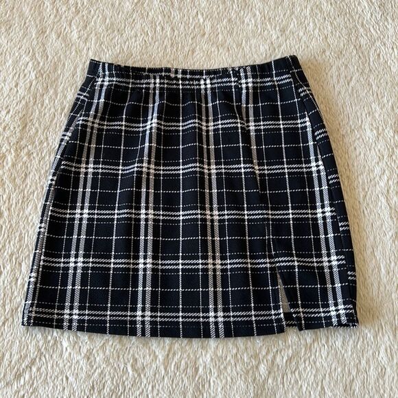 SHEIN mini skirt plaid black and white size small - Picture 1 of 14
